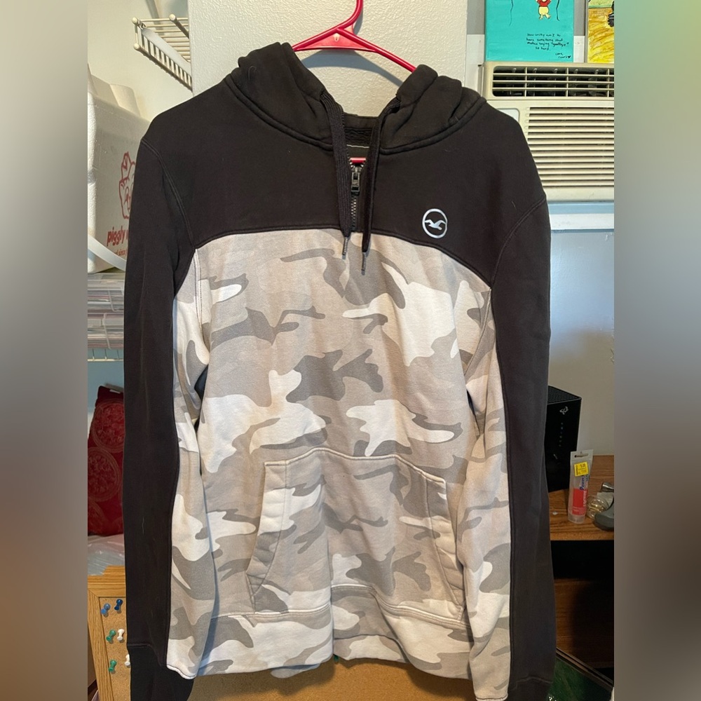Men’s hollister sweatshirt